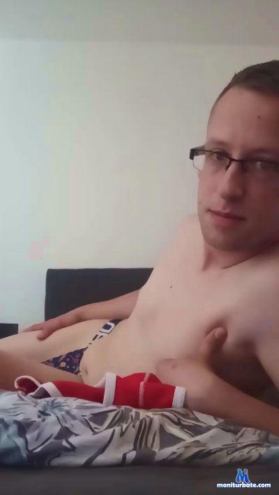 undiessocks cam4 gay performer from Federal Republic of Germany  