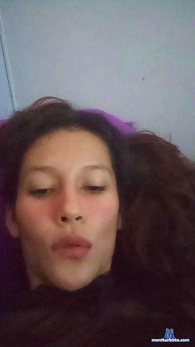 catiequeen cam4 bicurious performer from French Republic cute blowjob pussy squirt deepthroat feet threesome 