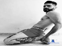 ApolloThomson cam4 live cam performer profile