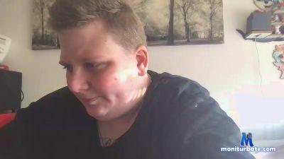 ronny1996fun cam4 bisexual performer from Federal Republic of Germany  
