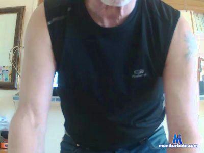 Lautixx99_Po cam4 straight performer from Argentine Republic  