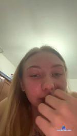 cuciola1 cam4 livecam show performer room profile