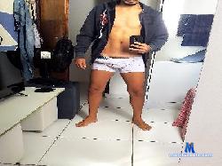 carloseduardon5 cam4 live cam performer profile