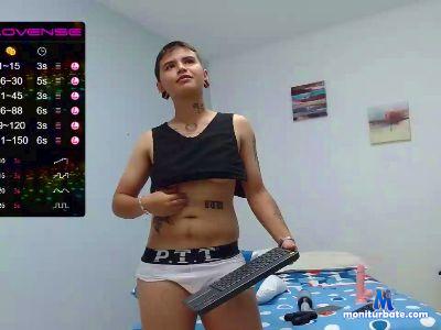 iago_327 cam4 bisexual performer from Republic of Colombia iago_327 ladyboy masturbation cum rollthedic 