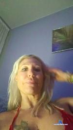 MizzMilf cam4 livecam show performer room profile