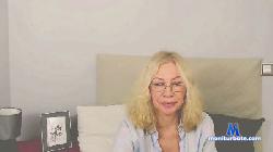 BiancaLips cam4 live cam performer profile