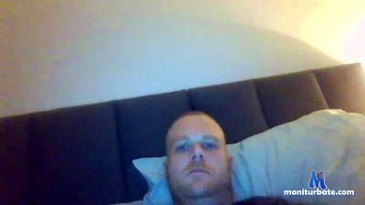 borzy cam4 straight performer from Commonwealth of Australia  