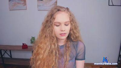 S1ren_s0ng cam4 bisexual performer from Slovakia (Slovak Republic)  