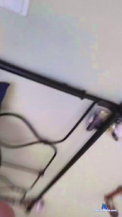 Tupnus cam4 live cam performer profile