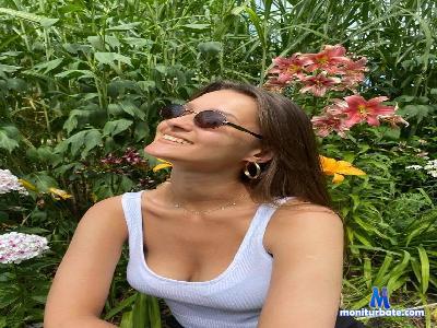 passion_selena cam4 bisexual performer from Federal Republic of Germany domina C2C feet sph cbt joi tease 