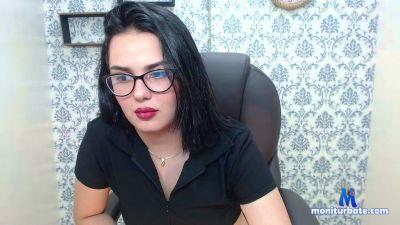 kiara_vesga cam4 bicurious performer from United States of America new young sexy petite 