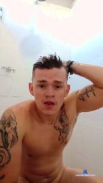 Johan_lewis cam4 livecam show performer room profile