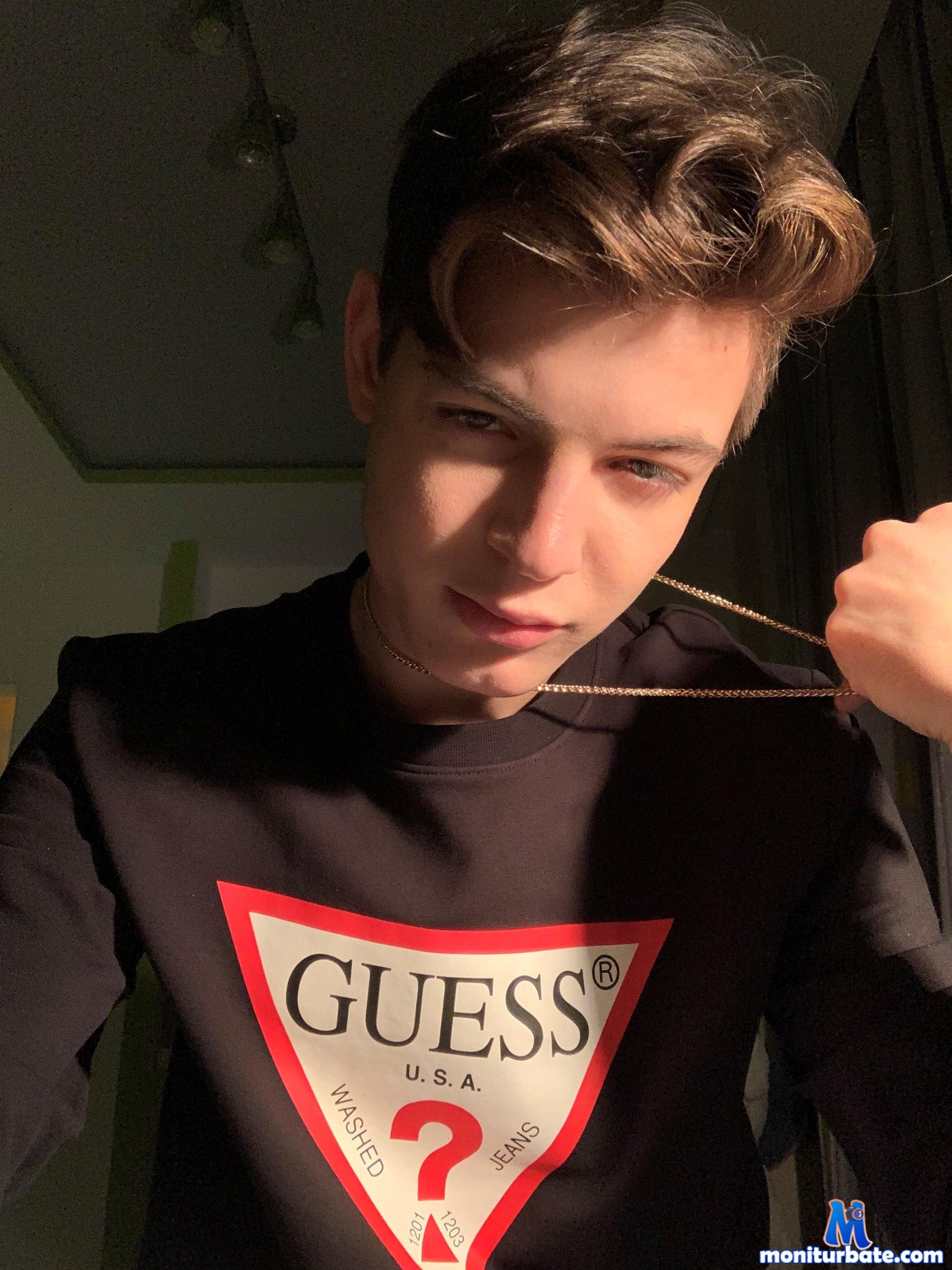 HenryCrops cam4 bisexual performer from Republic of Poland livetouch 