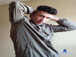robbinwood_saf1 cam4 live cam performer profile
