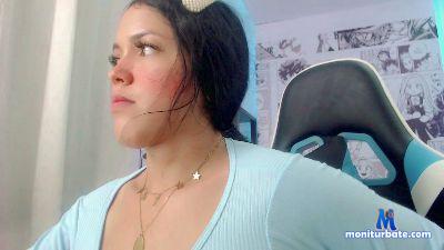 heidyyy cam4 straight performer from Republic of Colombia C2C striptease blowjob ass spanking feet 
