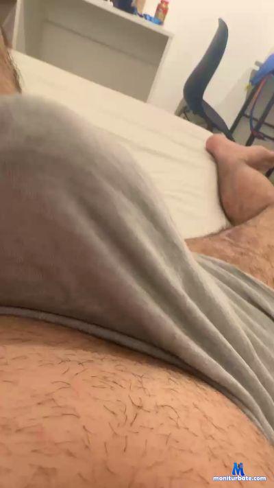 gustavom401 cam4 straight performer from Federative Republic of Brazil  