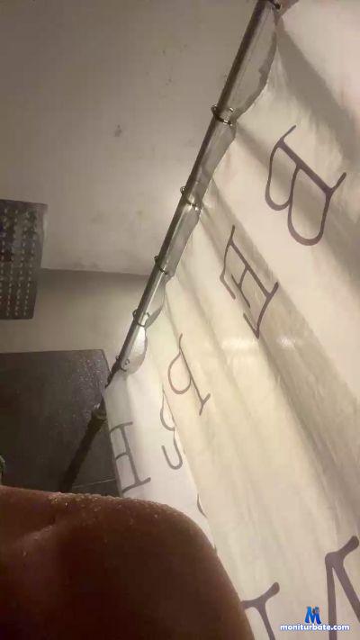 Guigui_21 cam4 straight performer from French Republic  