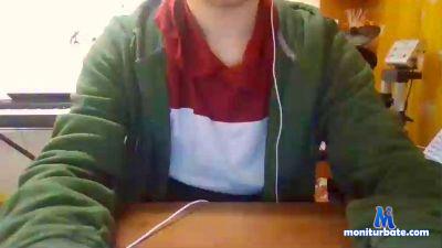 Beppe003 cam4 gay performer from Republic of Italy feet italiano twink cum teen rollthedice 