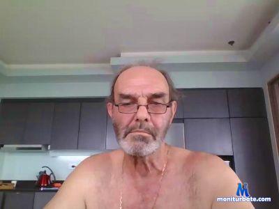 longplayer78 cam4 bicurious performer from United Kingdom of Great Britain & Northern Ireland  