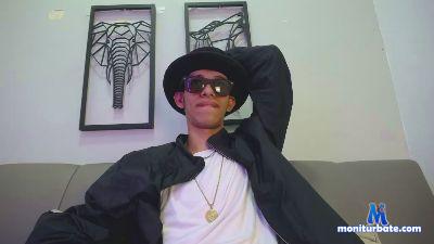 DylanScot_ cam4 bisexual performer from Republic of Colombia masturbation C2C gamer cum feet pornstar amateur 
