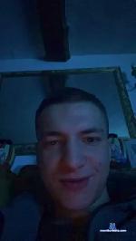 Maxlad18 cam4 livecam show performer room profile
