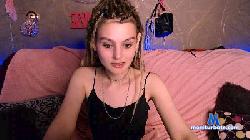 AdelliaLux cam4 live cam performer profile