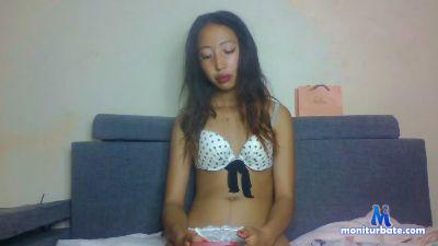 LunaSexee cam4 bisexual performer from Republic of Madagascar  