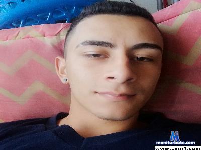 detroyhot cam4 straight performer from Republic of Colombia  