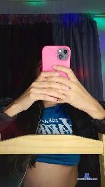 Maralmi cam4 livecam show performer room profile