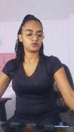 salma_h cam4 livecam show performer room profile
