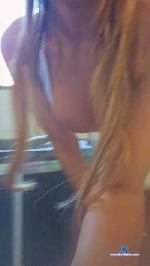 AyshaYara cam4 livecam show performer room profile
