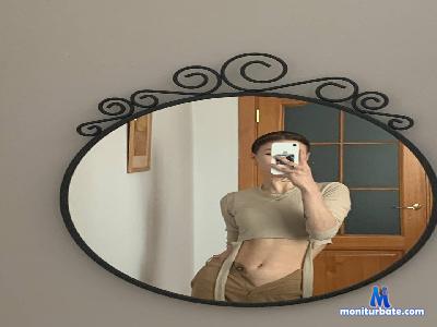 QuennaHaddock cam4 bisexual performer from Federal Republic of Germany  