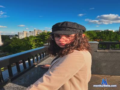 Aroma_of_Autumn cam4 bisexual performer from French Republic armpits bigass smoke femdom cute spanking lesbian 