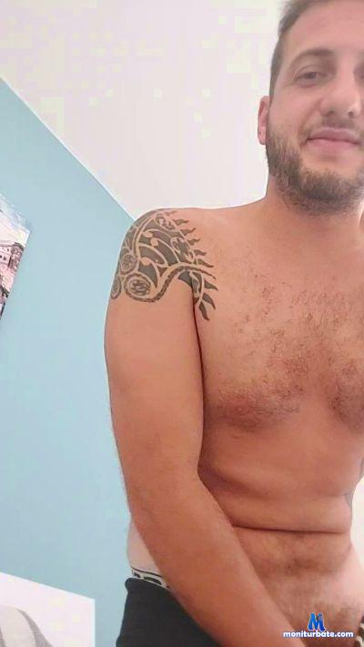 Bigmaster92 cam4 straight performer from Republic of Italy amateur etero show 
