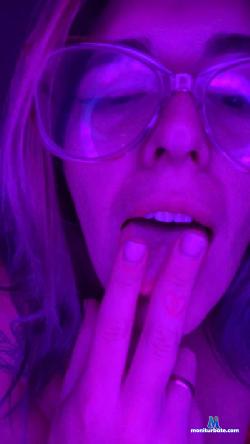 Infinithaa cam4 live cam performer profile