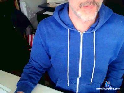 peekay104 cam4 bicurious performer from Canada  