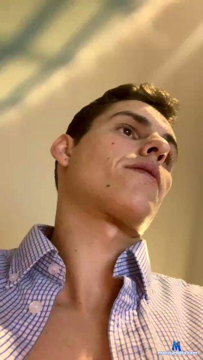 FillipoL cam4 bisexual performer from Portuguese Republic  