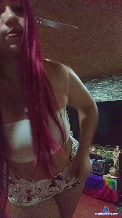 Andreaa2025 cam4 bisexual performer from Republic of Chile  