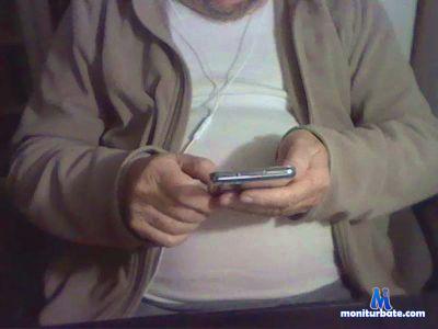 cris1487 cam4 gay performer from Federative Republic of Brazil  
