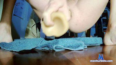 DildoBoyIt cam4 gay performer from Republic of Italy  