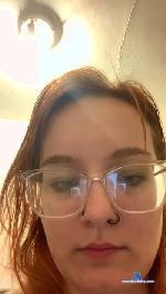 lovequinn072 cam4 livecam show performer room profile