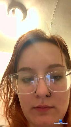 lovequinn072 cam4 live cam performer profile