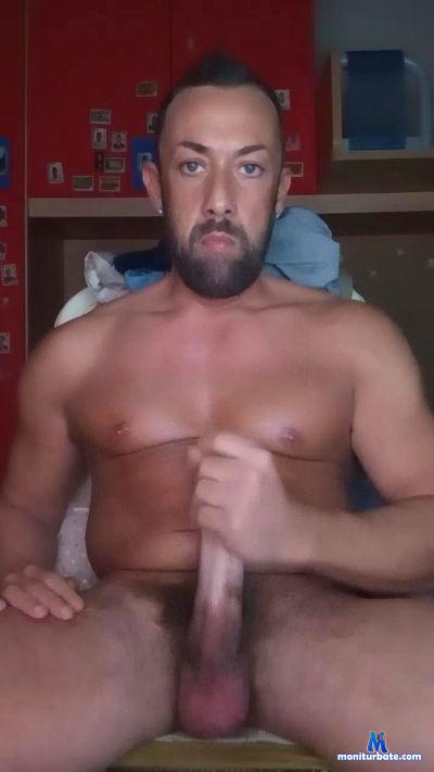 sempre_durohot cam4 bicurious performer from Republic of Italy  