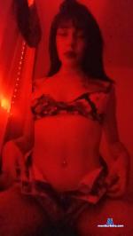 Eloisaa cam4 livecam show performer room profile