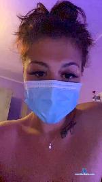 Elenoire99 cam4 livecam show performer room profile