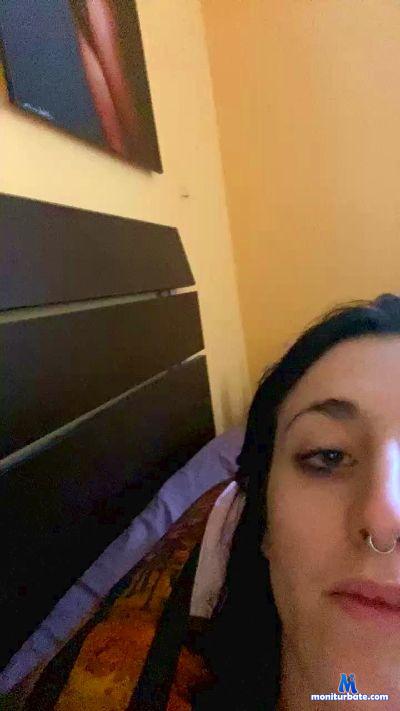 Hotrina97 cam4 bisexual performer from Republic of Italy  