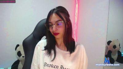 valen_summer cam4 bisexual performer from United States of America schoolgirl spanking ass pussy squirt 