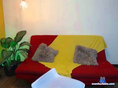 isa_bellaxx cam4 bicurious performer from French Republic  