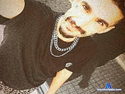alexpreciado94 cam4 bisexual performer from Kingdom of Spain threesome 