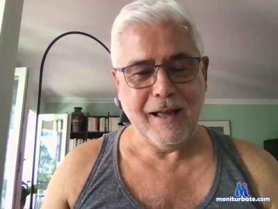 titsparis2 cam4 gay performer from French Republic  